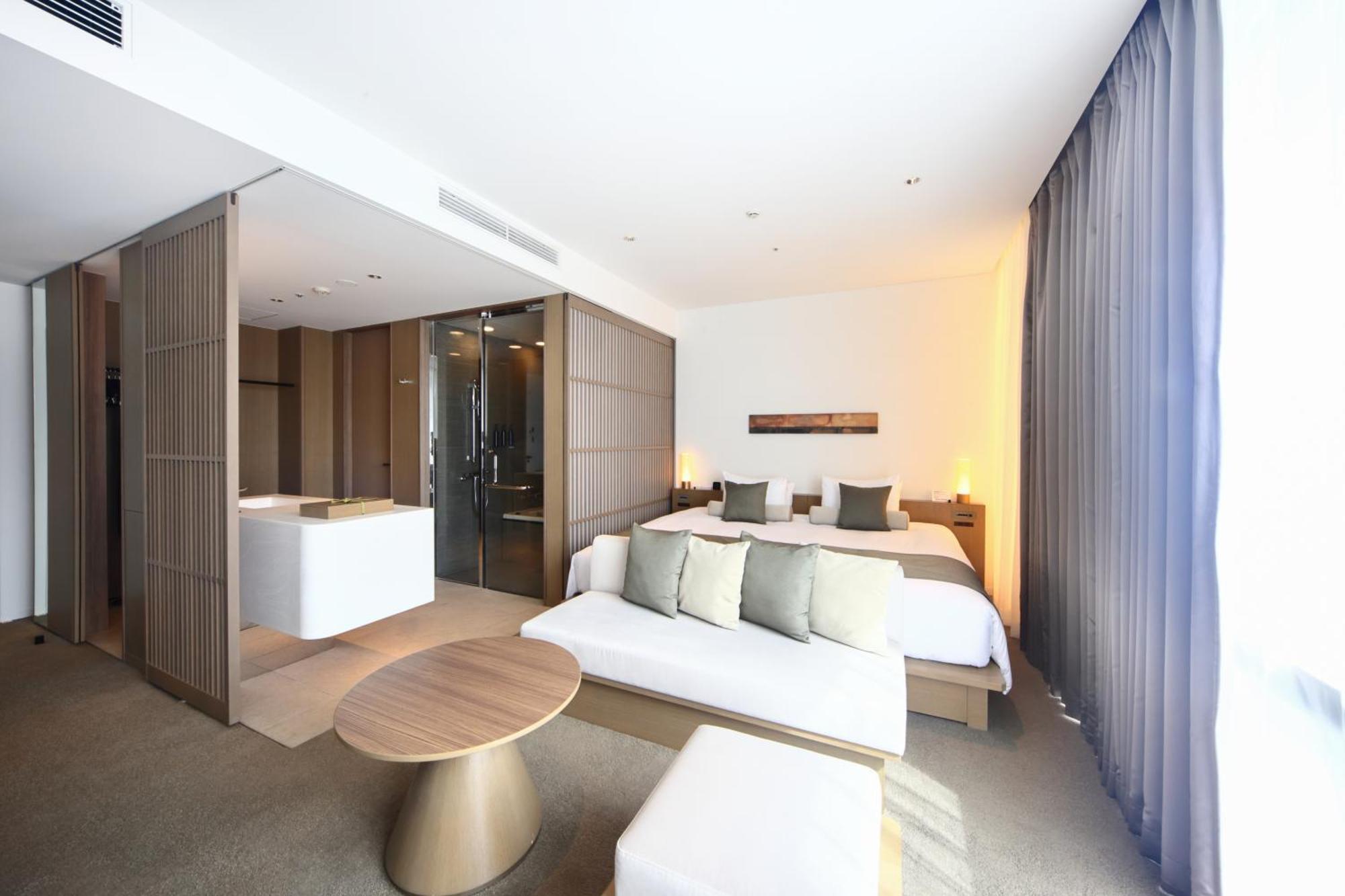 The Royal Park Hotel Iconic Киото Екстериор снимка A bedroom at The Standard