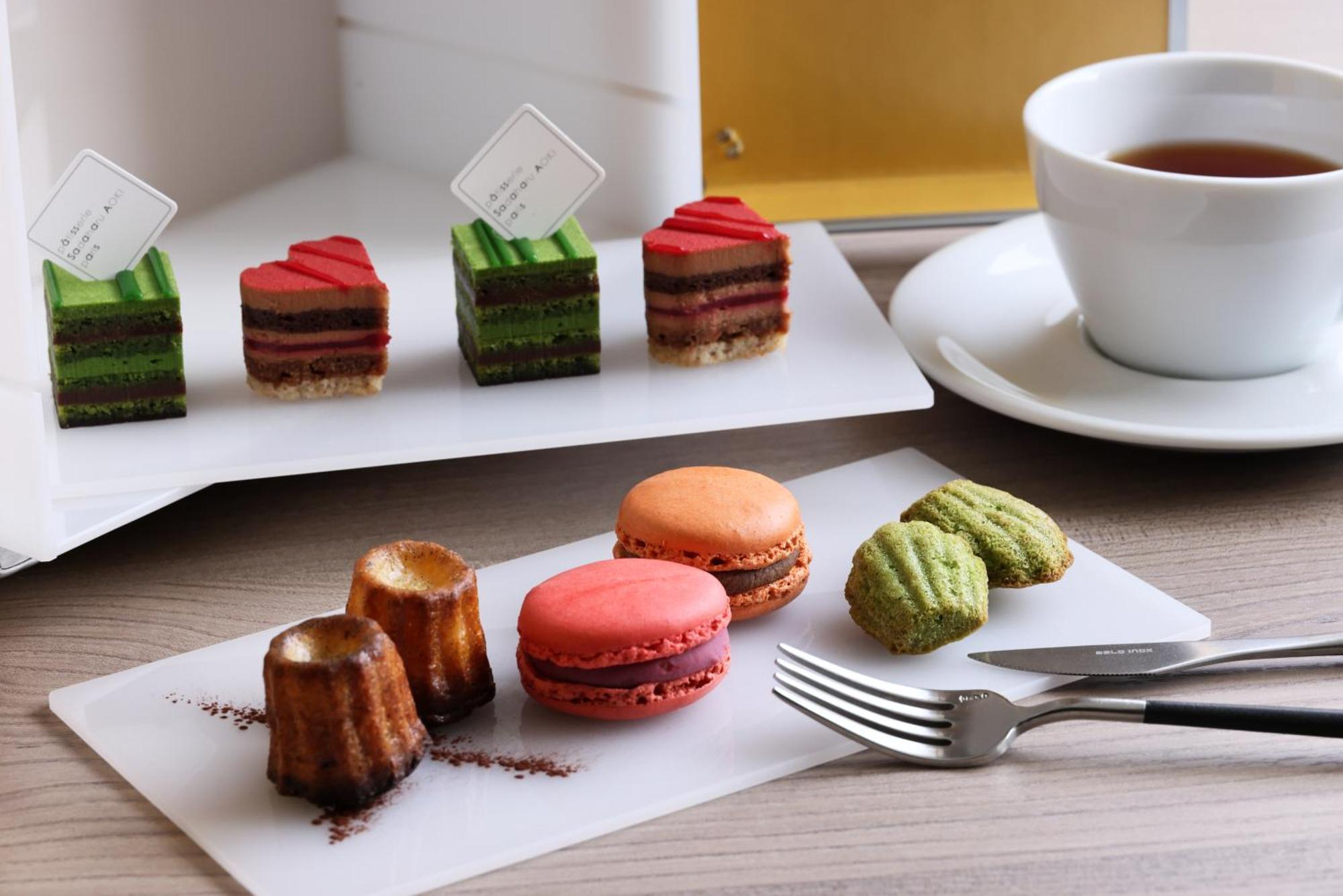 The Royal Park Hotel Iconic Киото Екстериор снимка A selection of French pastries
